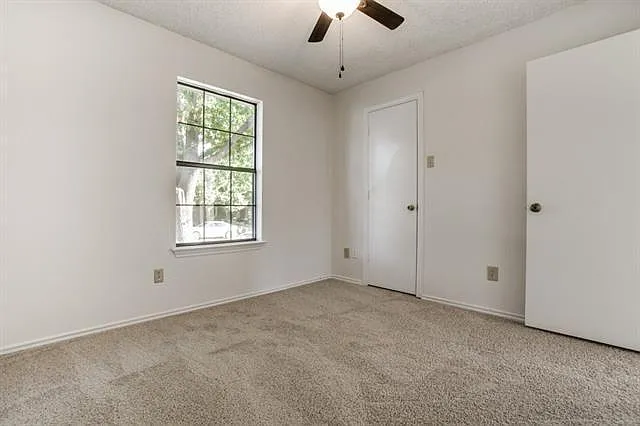 404 Tucson Ct — Photo 12