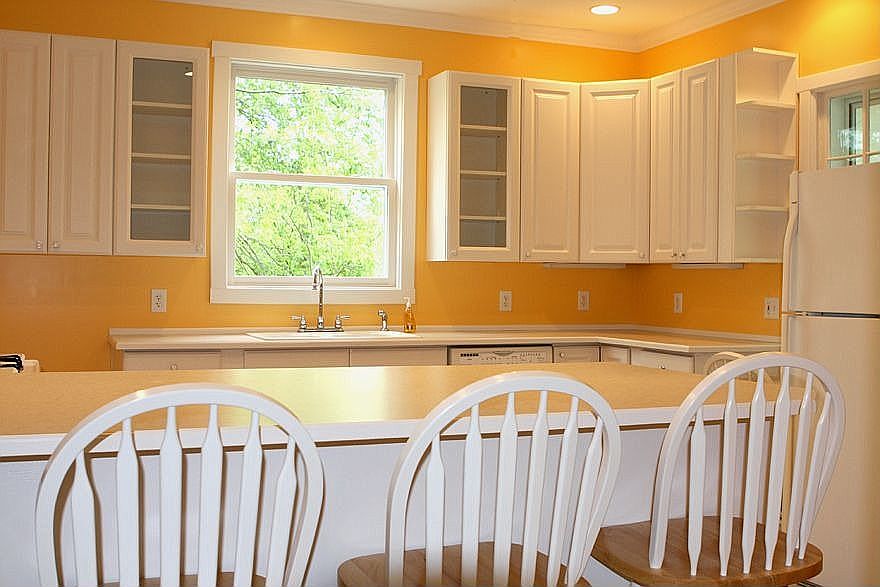 Sunny gourmet kitchen