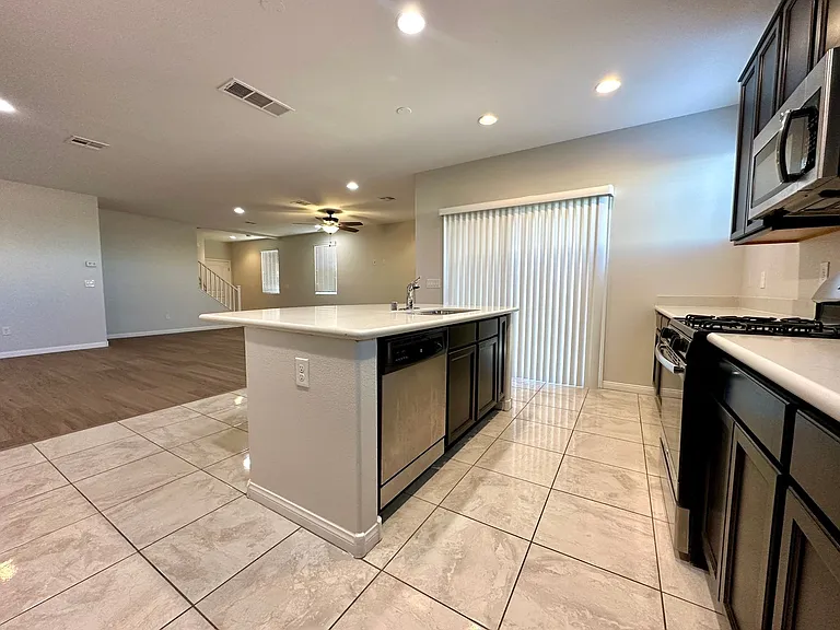 6130 Villa Lante Ave — Photo 6