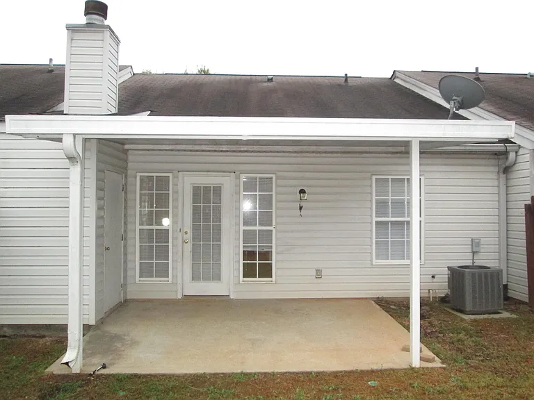 413 Northrop Pl — Photo 14