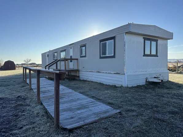 758 1/2 W G Rd, Huntley, MT 59037
