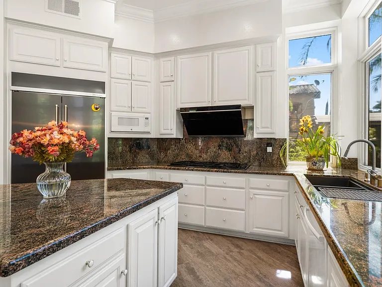 15983 S Woodson Dr — Photo 18