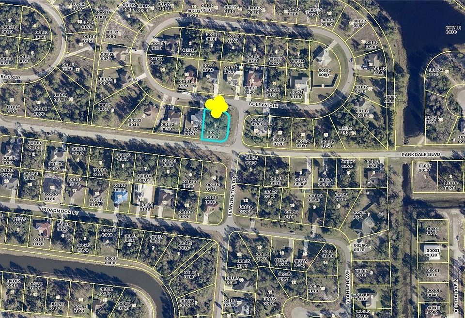 1st image of 427 Boleyn Cir