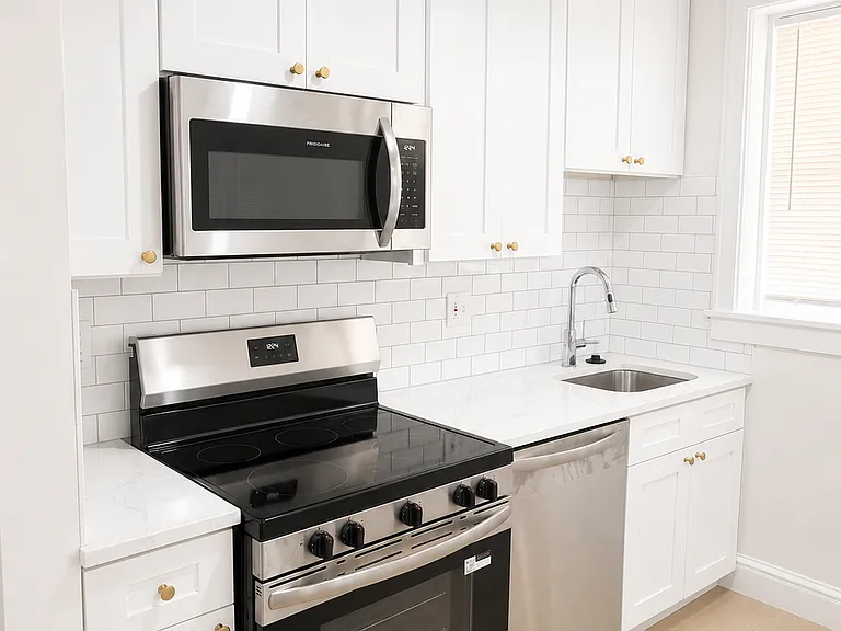 4972 Lindenwood Ave #4972 — Photo 4