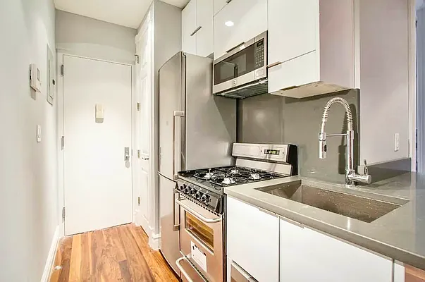 Rented by Century 21 Premier  | media 2