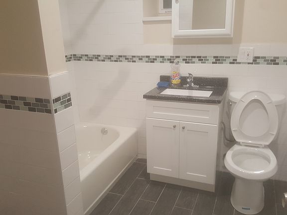 4th image of 1262 Teller Ave #1