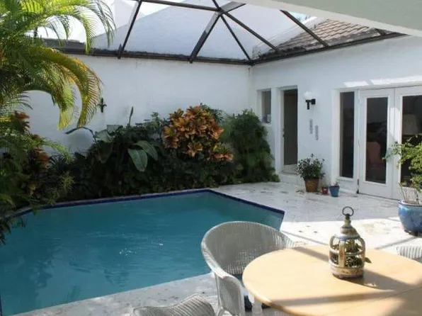 2139 Via Fuentes, Vero Beach, FL 32963