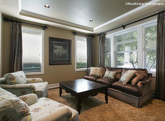 2nd image of 3025 Kensington Ct
