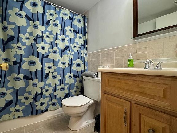 3rd image of 7093 Spring Garden Dr Suite 101