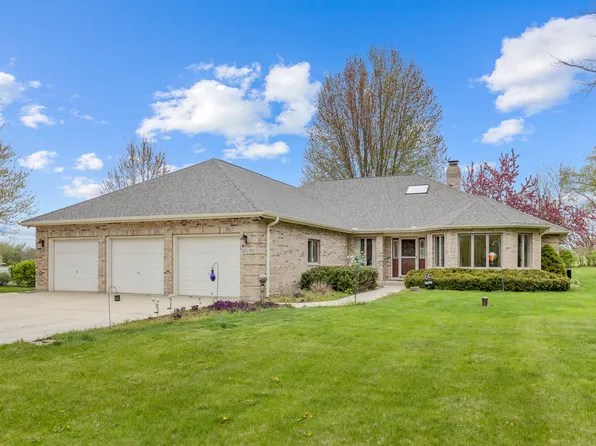 43W450 Kenmar Dr, Elburn, IL 60119