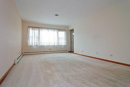2nd image of 6011 N Canfield Ave