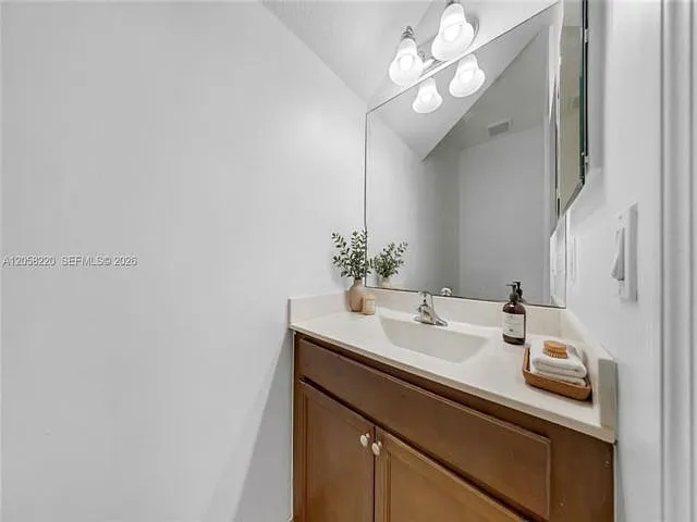 3952 Devenshire Ct — Photo 6