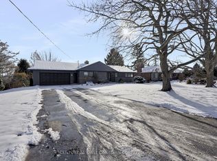 878 Riverside Dr, London, ON N6H 2T3