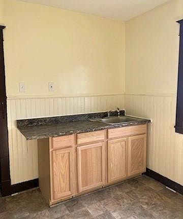 3rd image of 255 Shumway St