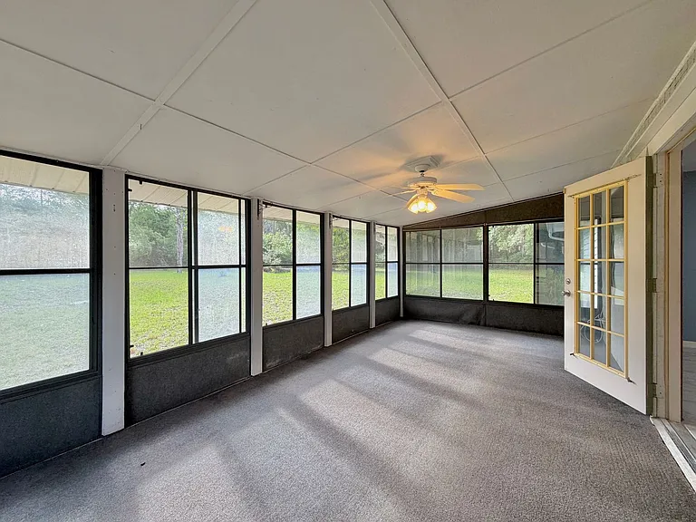 3990 Clearwater Ln — Photo 21