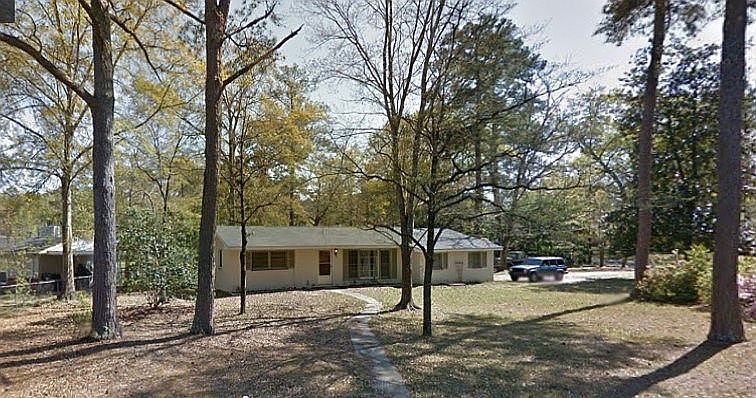 1st image of 213 Sherwood Dr