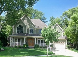594 Summerdale Ave, Glen Ellyn, IL 60137