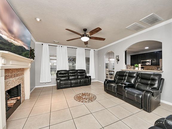 5th image of 7903 Veranda Dr