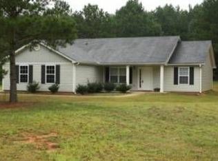 724 Tabby Linch Rd, Moreland, GA 30259