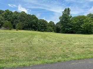 1672 Rabe Coats Rd, Westmoreland, TN 37186