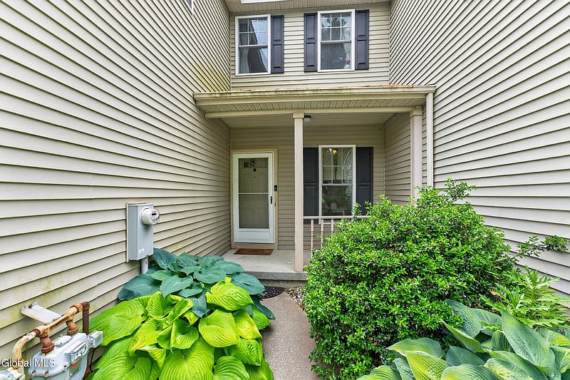 2nd image of 4 Killarney Court