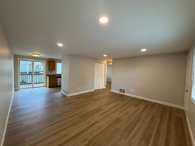 207 Dorn 8-plex — Photo 5
