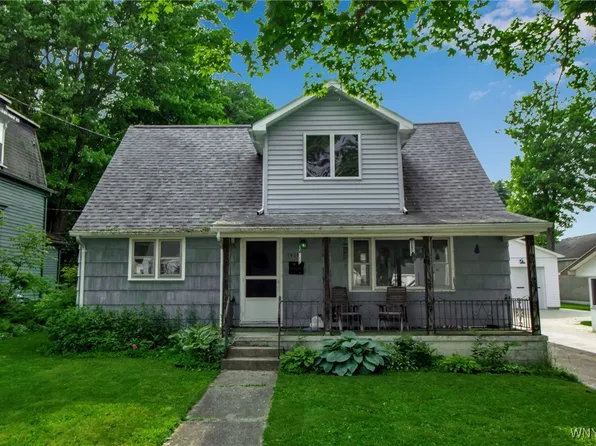 1468 Elm St, Alden, NY 14004