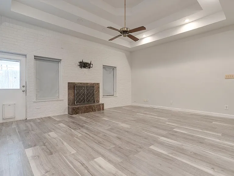 5629 Guadalajara Dr — Photo 12