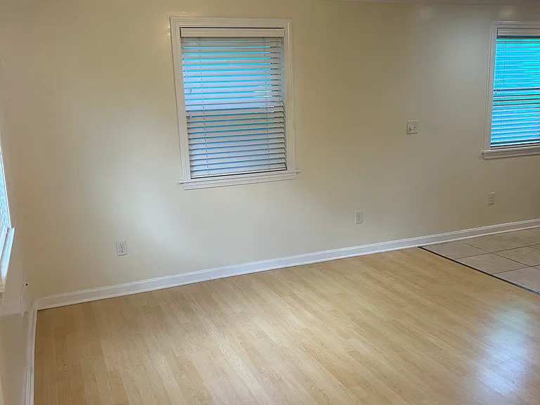 36 Hunting St #2 — Photo 9