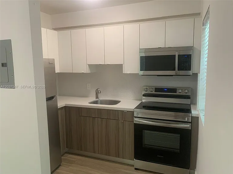 1218 Salzedo St #2 — Photo 3