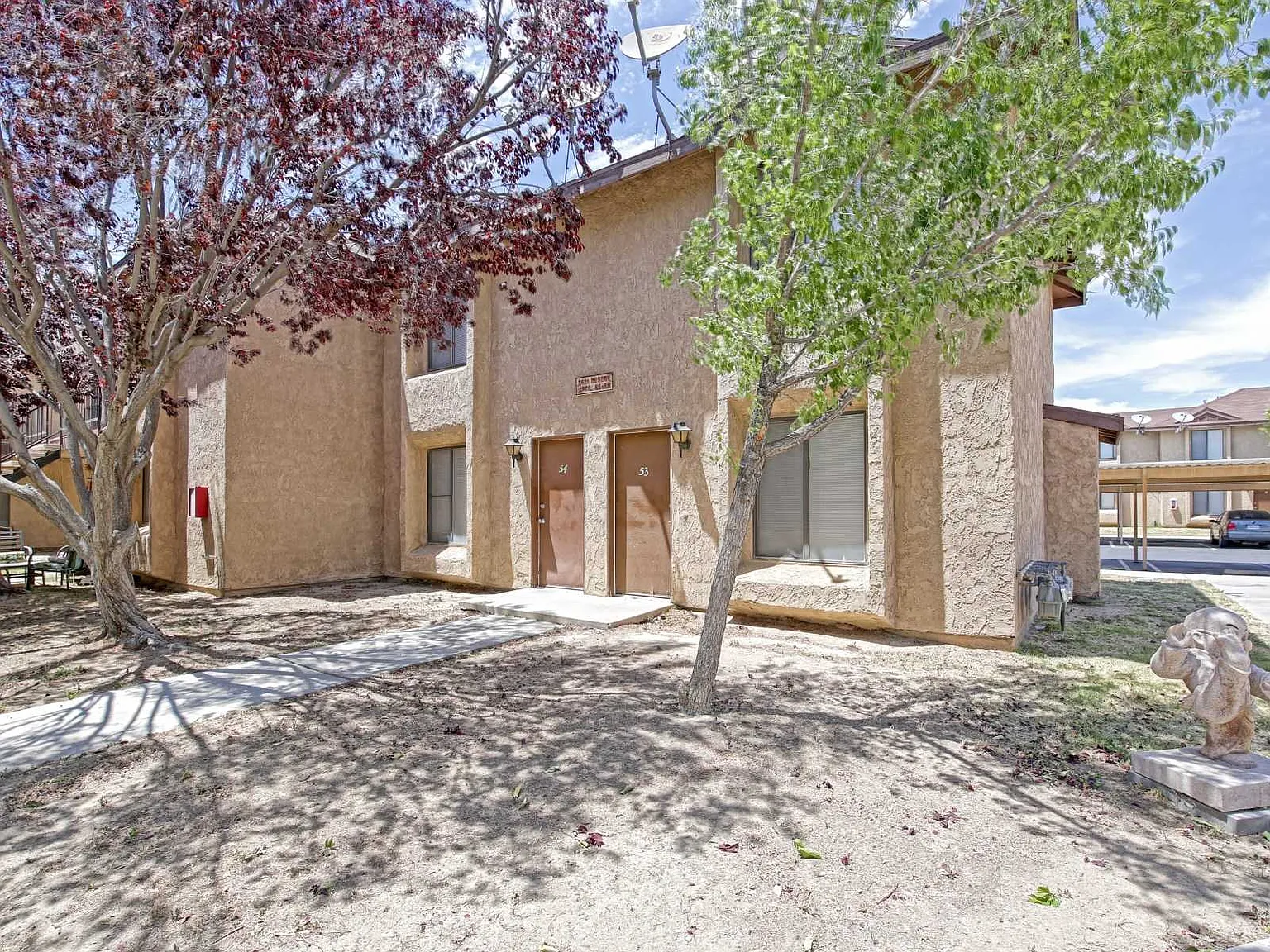 Rosamond Village Apartments — Photo 3