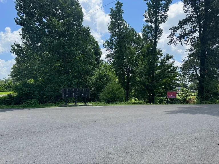 199 Seays Rd — Photo 3