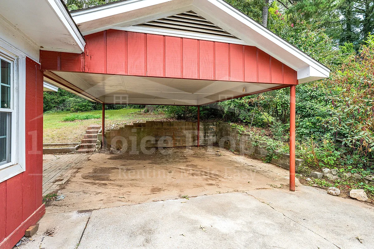 Building Photo - 1177 Five Mile Rd