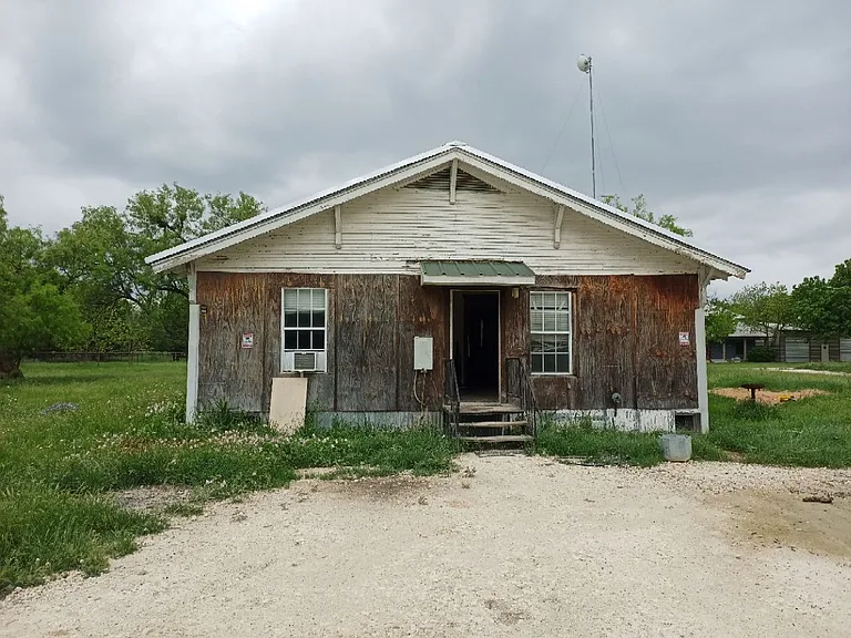 133 County Road 192 — Photo 31