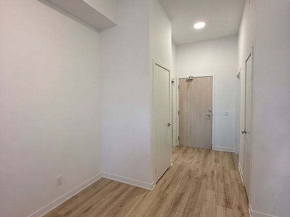 5th image of 181 Sheppard Ave E #204