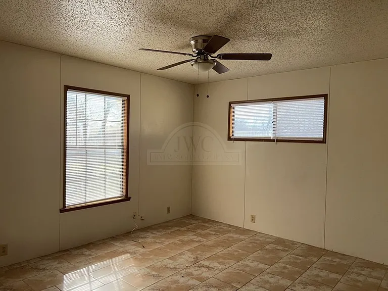3104 Julie Ln — Photo 14