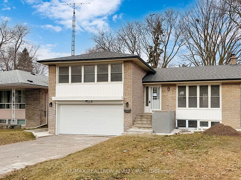 6 Deering Cres — Photo 1