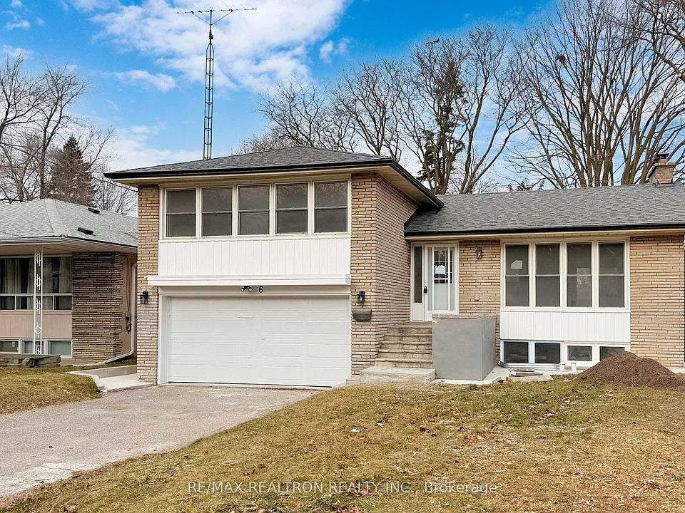 6 Deering Cres