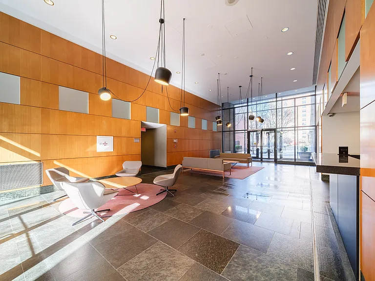 77 Park Avenue — Photo 17