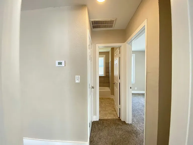 806 Jane Dr — Photo 7