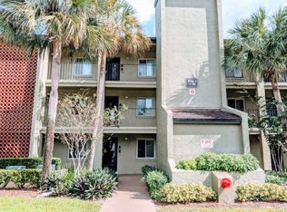 3 Escondido Cir UNIT 9, Altamonte Springs, FL 32701