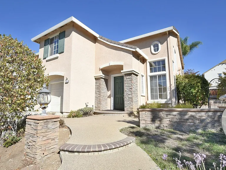4070 Carracci Ln — Photo 2
