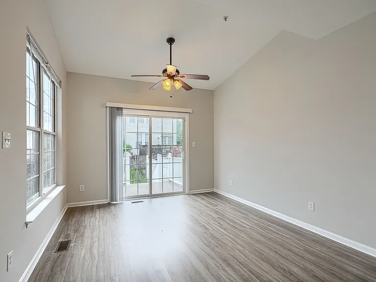 4942 Bristle Cone Cir — Photo 12