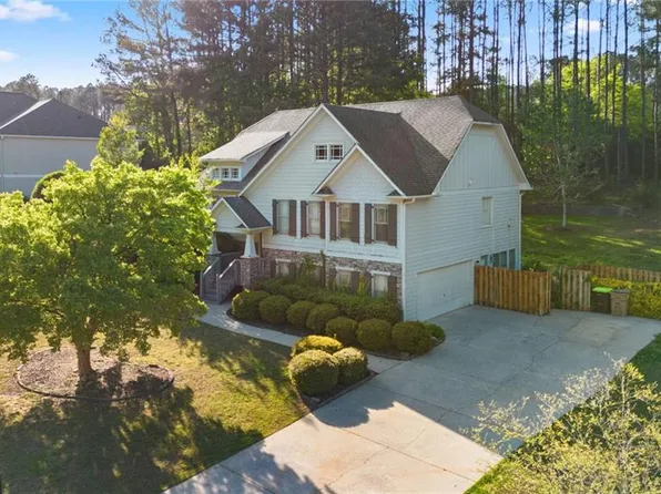 71 Jefferson Dr, Dallas, GA 30132