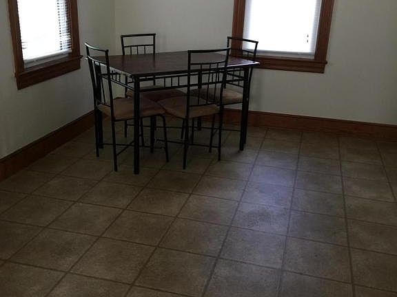 5th image of 2317 Oak Ave
