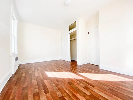 Rented by RealTegrity NY LLC | media 15