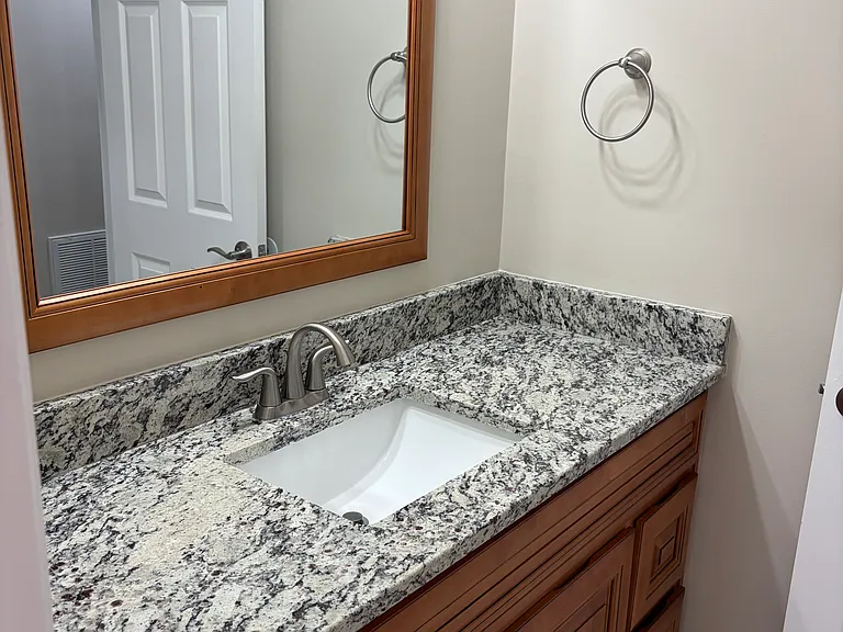 8724 Shoreham Blvd — Photo 27