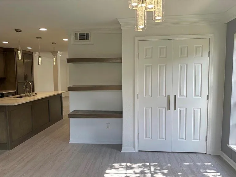 14401 Misty Meadow Ln — Photo 9