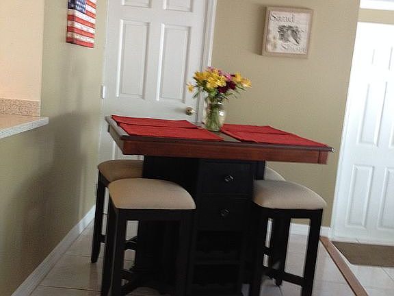 Kitchen Table Seating