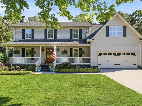 111 Devenridge Dr, Greer, SC 29650